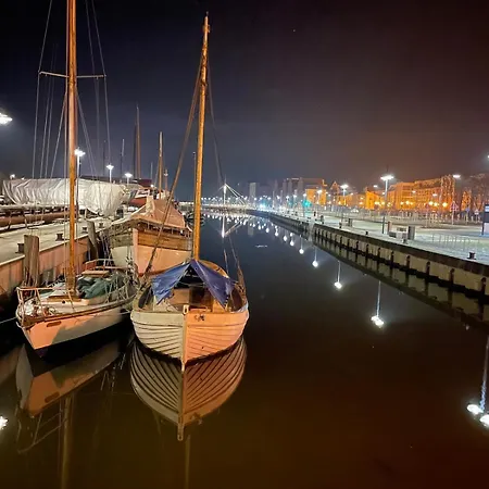 Mit Grosser Dachterrasse Im Herzen Greifswalds Апартаменты *