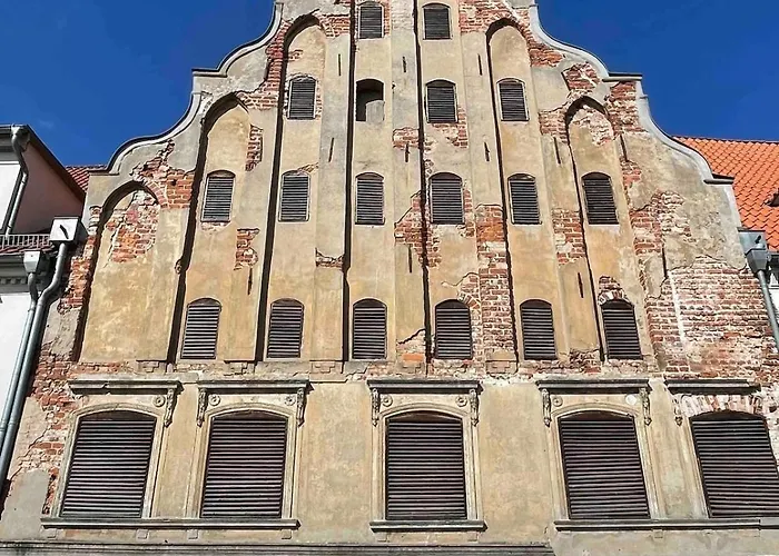 Mit Grosser Dachterrasse Im Herzen Greifswalds *