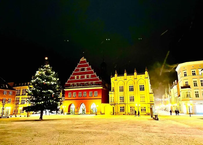 Mit Grosser Dachterrasse Im Herzen Greifswalds * Γκράιφσβαλντ