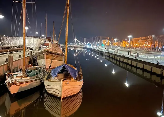 Mit Grosser Dachterrasse Im Herzen Greifswalds Διαμέρισμα *