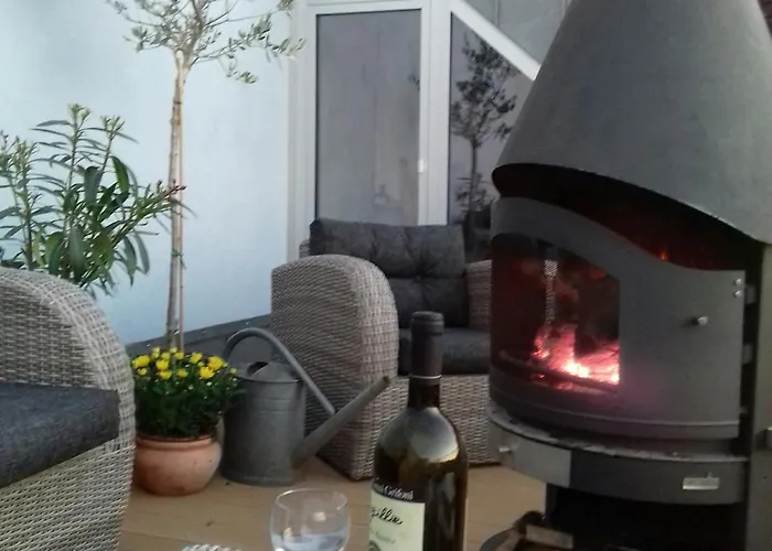 Mit Grosser Dachterrasse Im Herzen Greifswalds